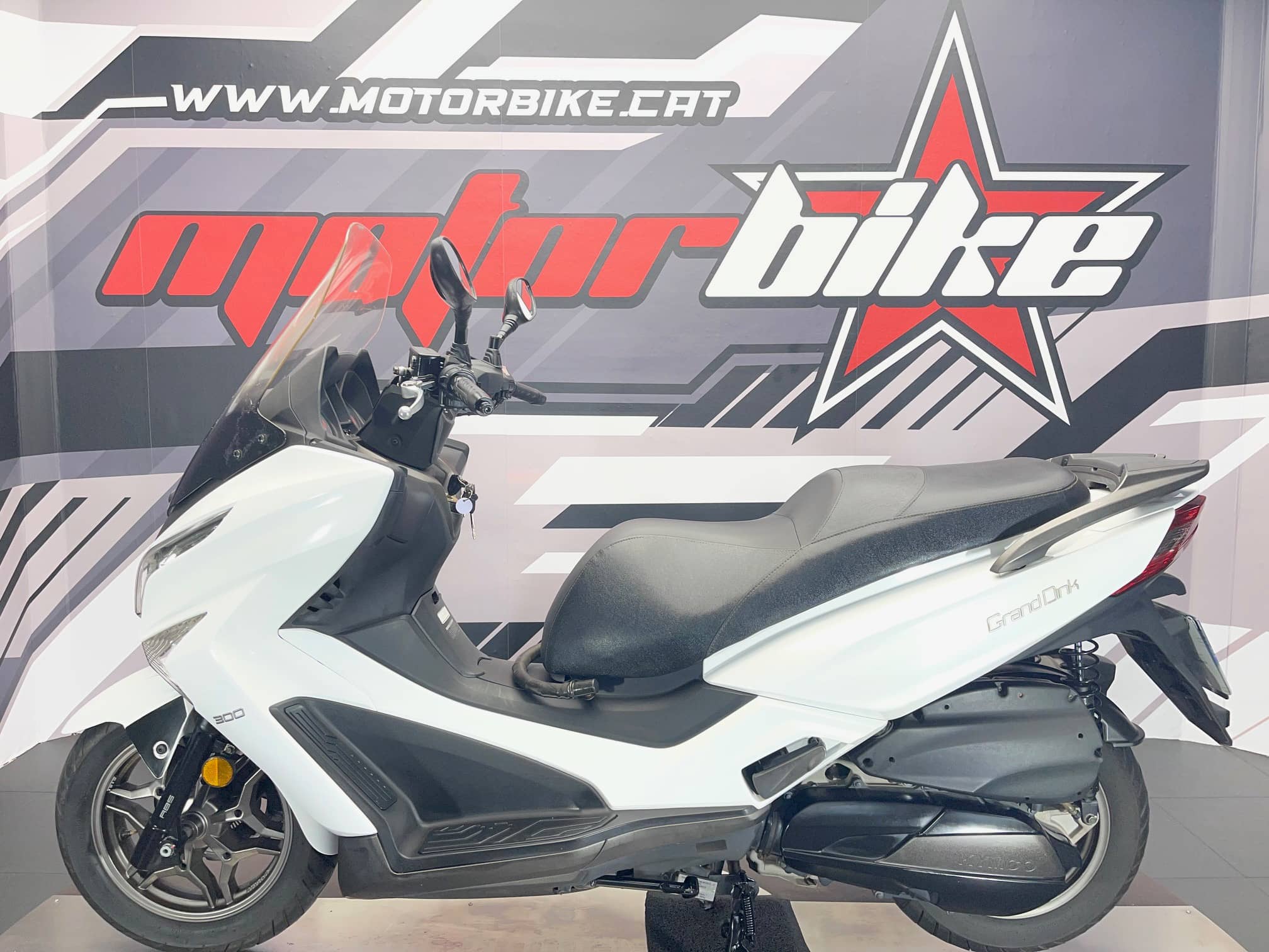 KYMCO GRAND DINK 300 ABS - Image 2