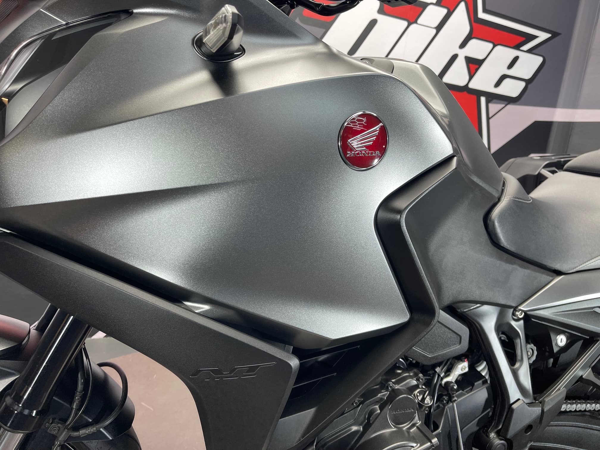 HONDA NT 1100 - Image 21