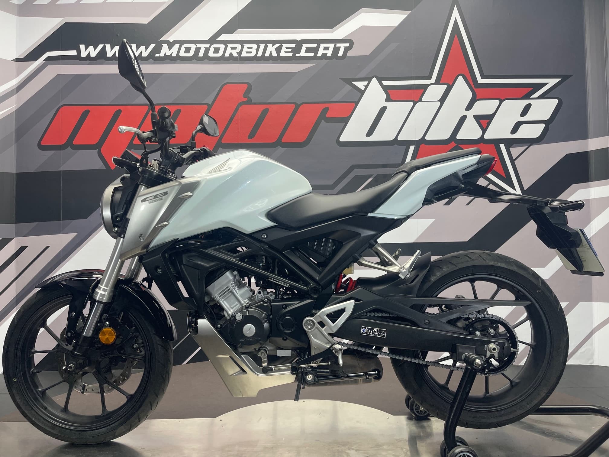 HONDA CB 125R - Image 2