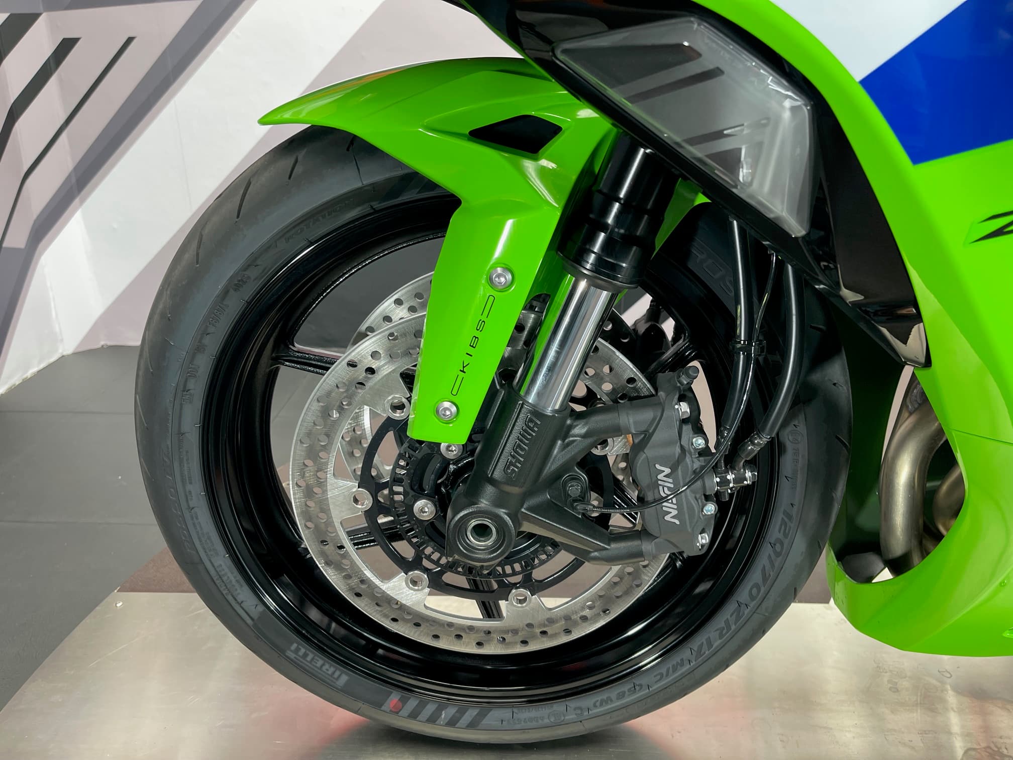 KAWASAKI ZX-6R - Image 25