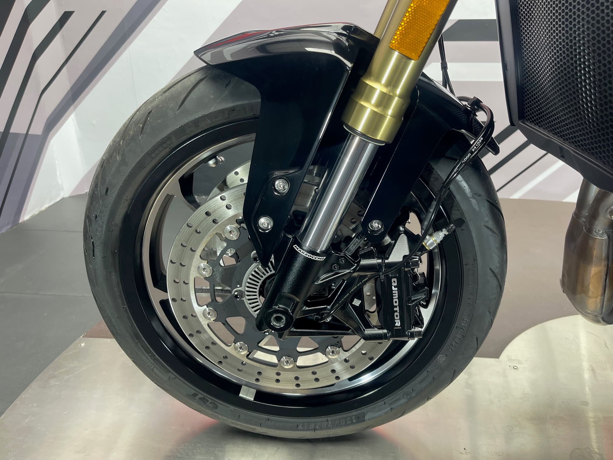 QJMOTOR SRK 600 - Image 24